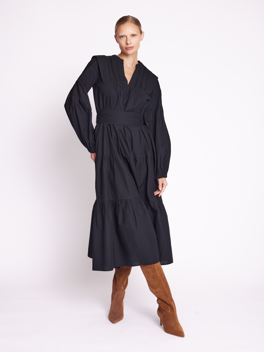 RIVOLVA | Fitted black maxi dress