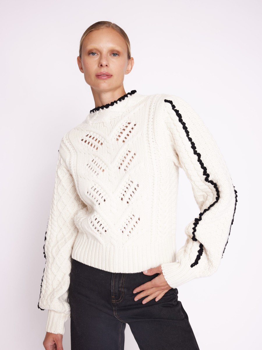 ATHENA | White knitted jumper with stand-up collar