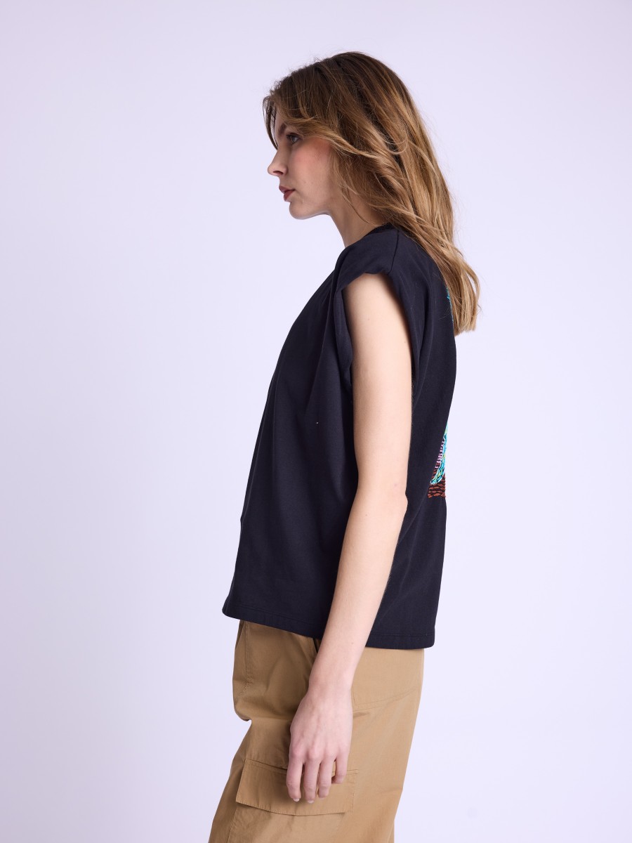 Black shirt with online shoulder pads