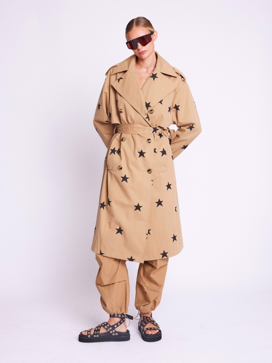 MATHILDA | Camel trench coat with star print