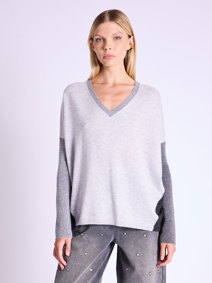 AMYCOLORS sweater | V-neck sweater in shades of grey