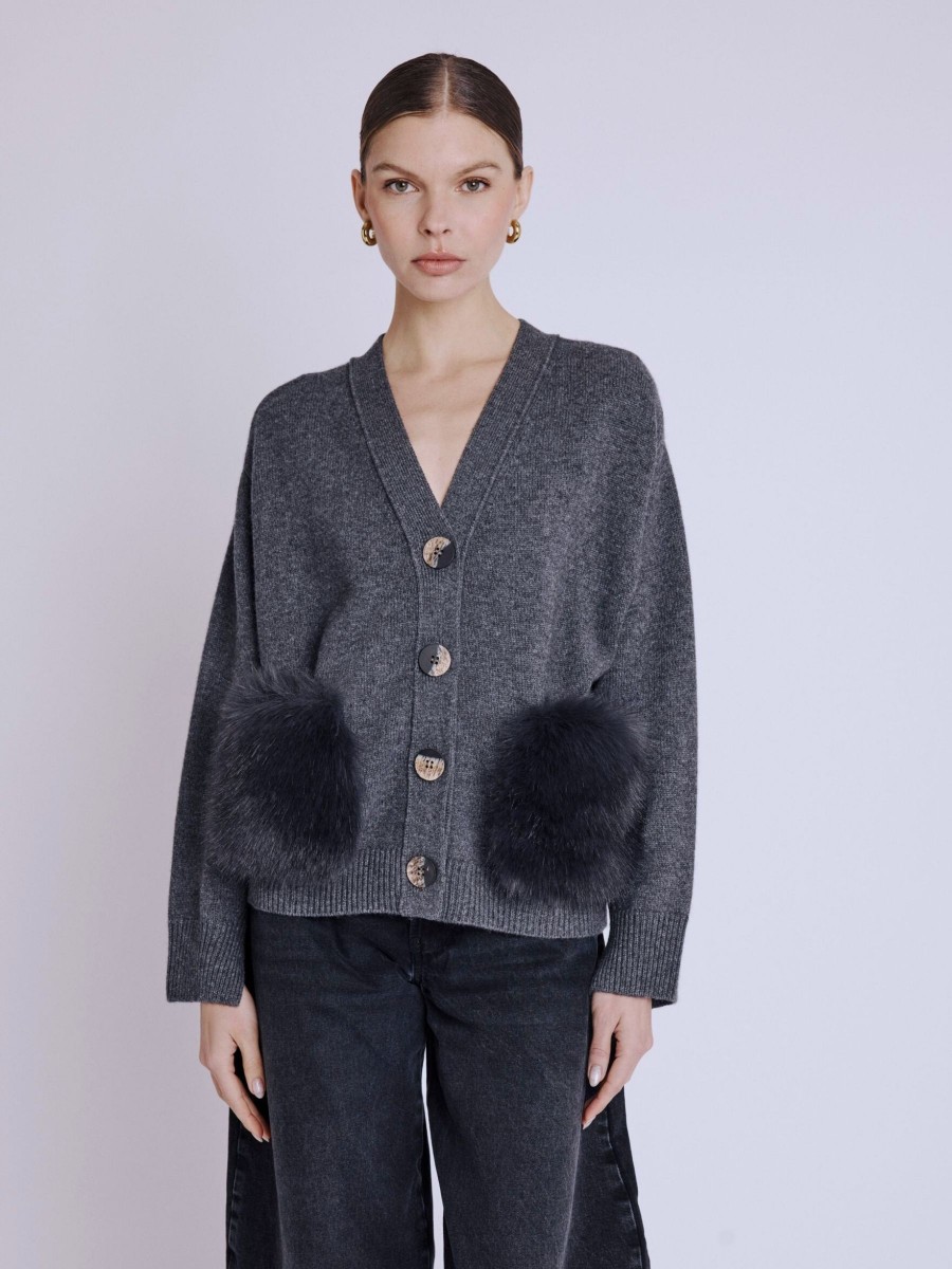 GREGORIA cardigan | V-neck cardigan with faux fur pocket