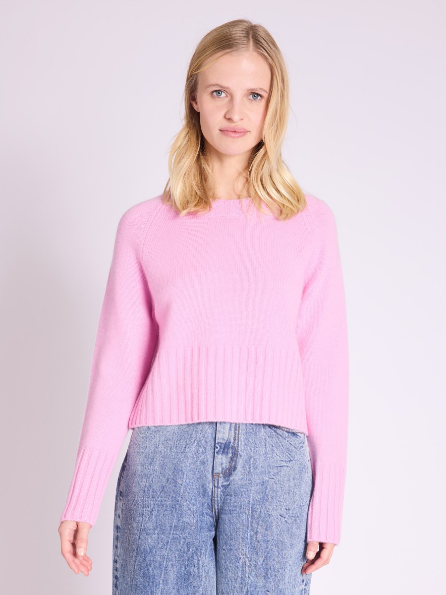 AMINI sweater | Short pink wool and cashmere sweater